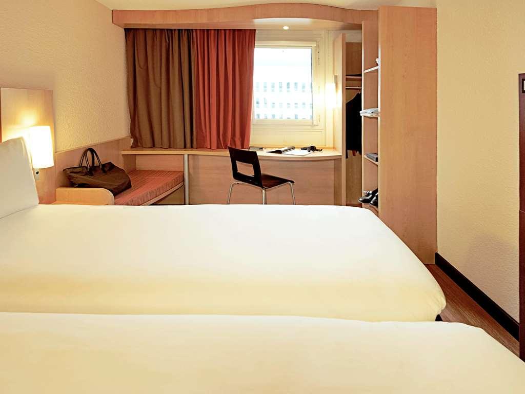 Ibis Hotel 3*