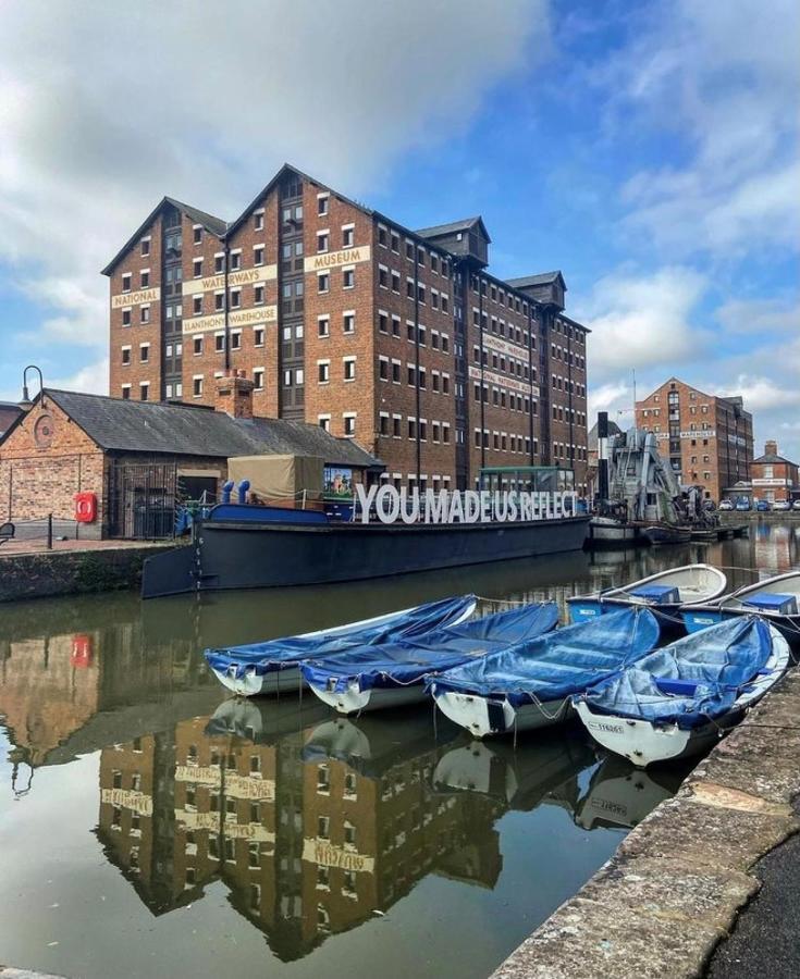 Stewart Docks * Gloucester