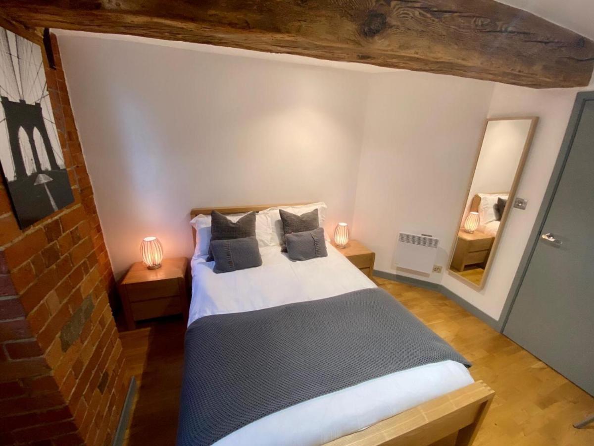 Stewart Docks Apartment