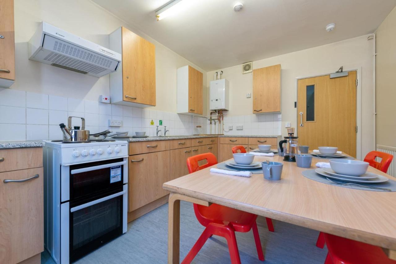 Upper Quay House: Student-focused With Private And Shared Kitchen *