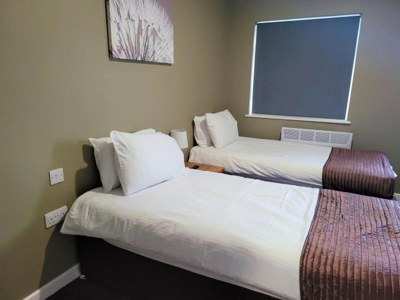 Hotel The Oakwood By Roomsbooked Gloucester