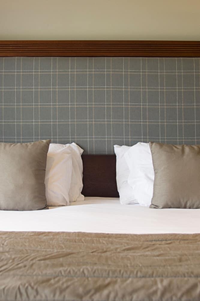 Hatton Court Hotel Gloucester