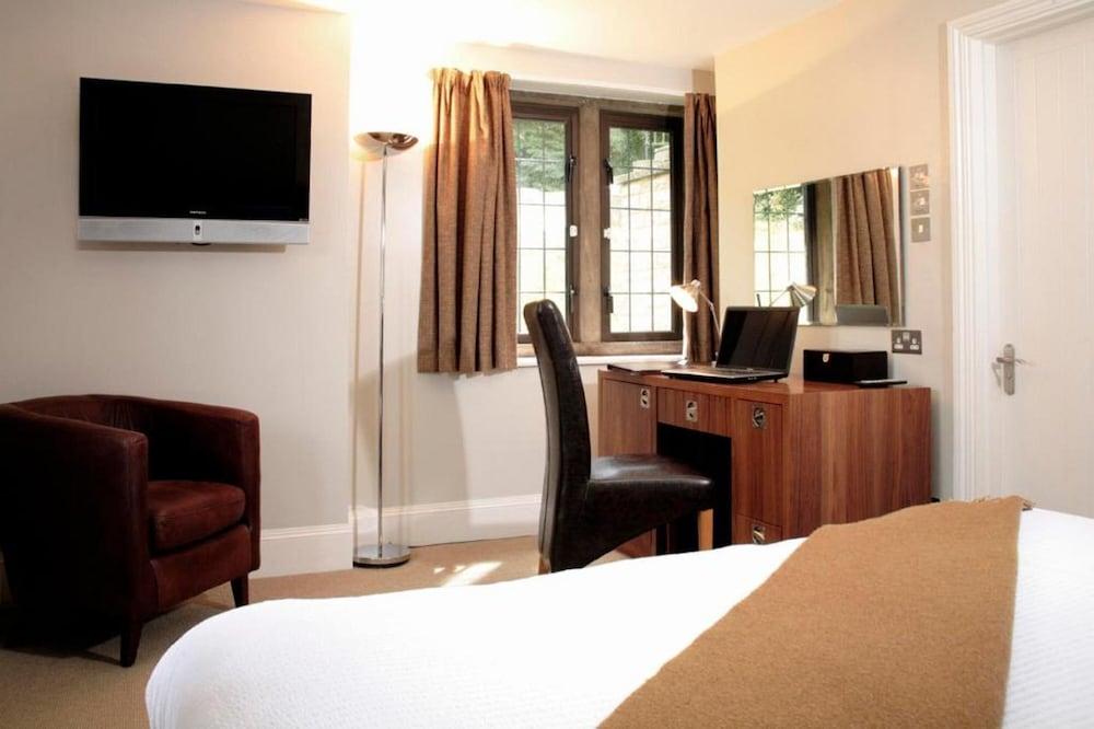 Hatton Court 4* Gloucester