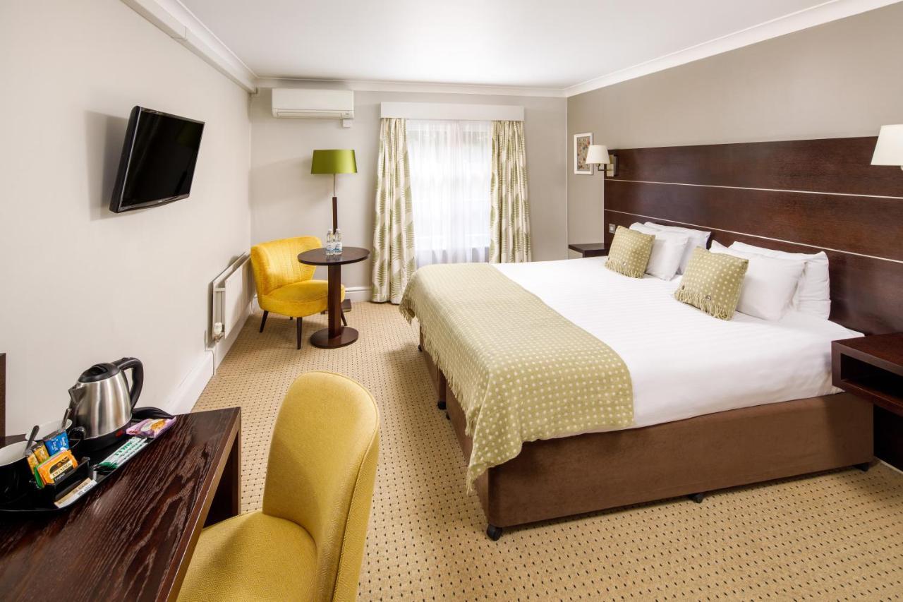 Mercure Bowden Hall Hotel 4*