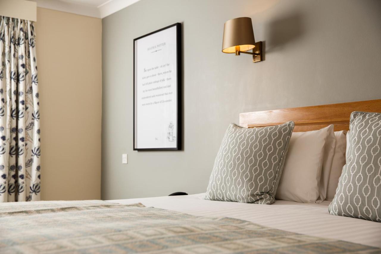 Mercure Bowden Hall Hotel 4*