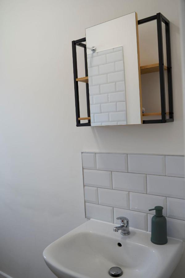 K Suites - Wellington Street 2