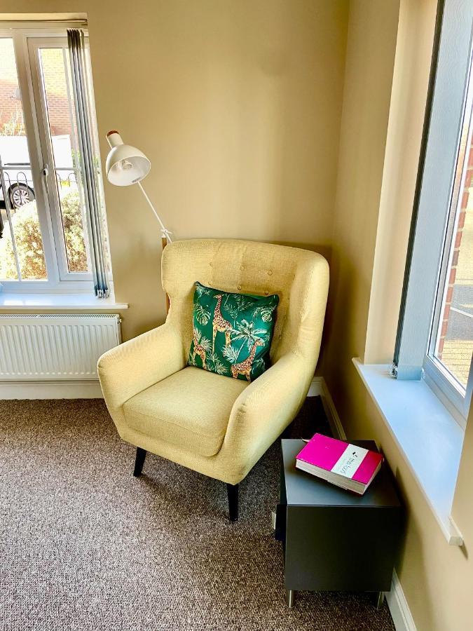 Holiday home Quays Retreat: Spacious 3-bedroom Near The Docks *