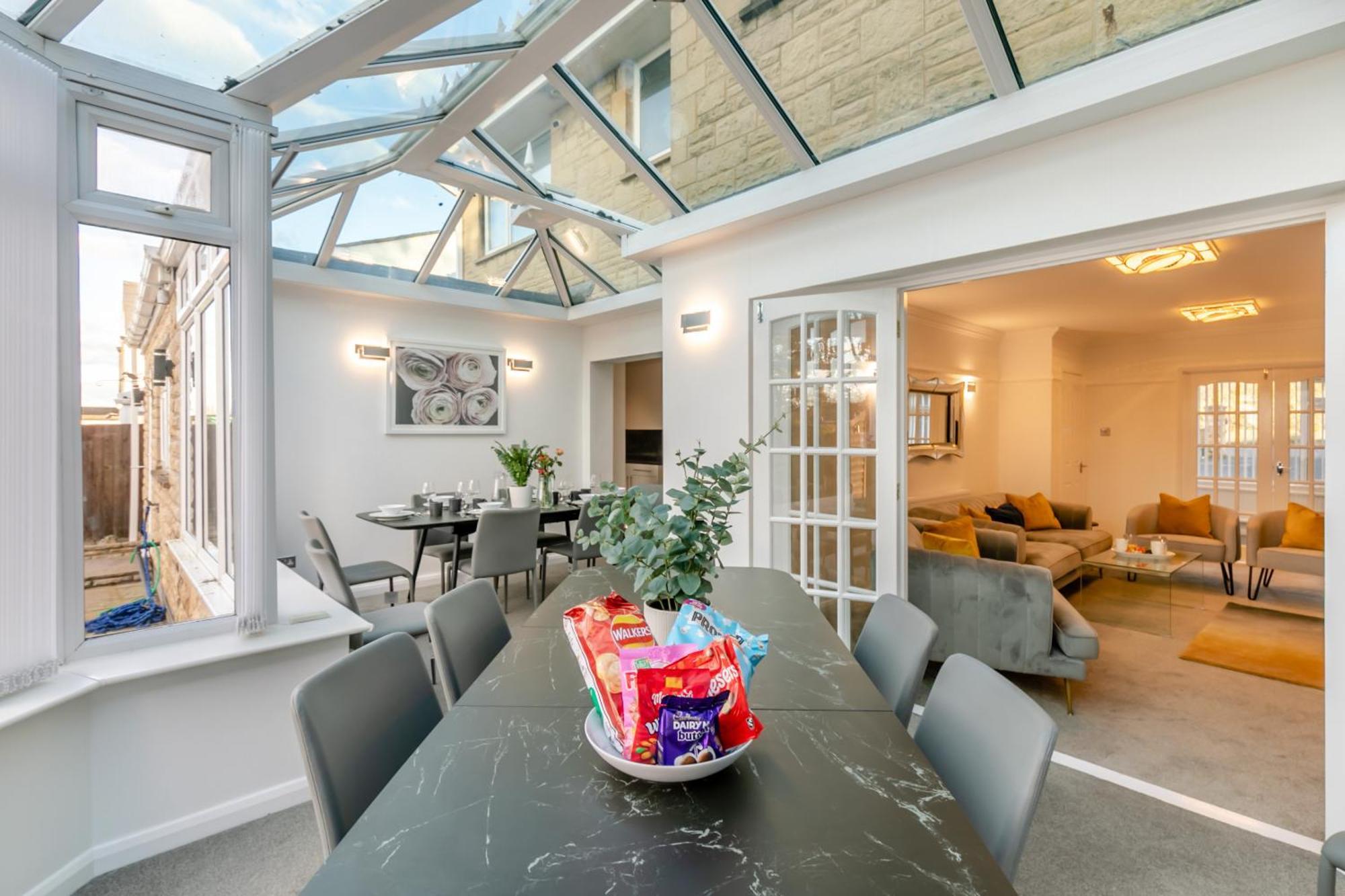 Robinswood House - A Beautiful Family Near The Cotswold Holiday home *