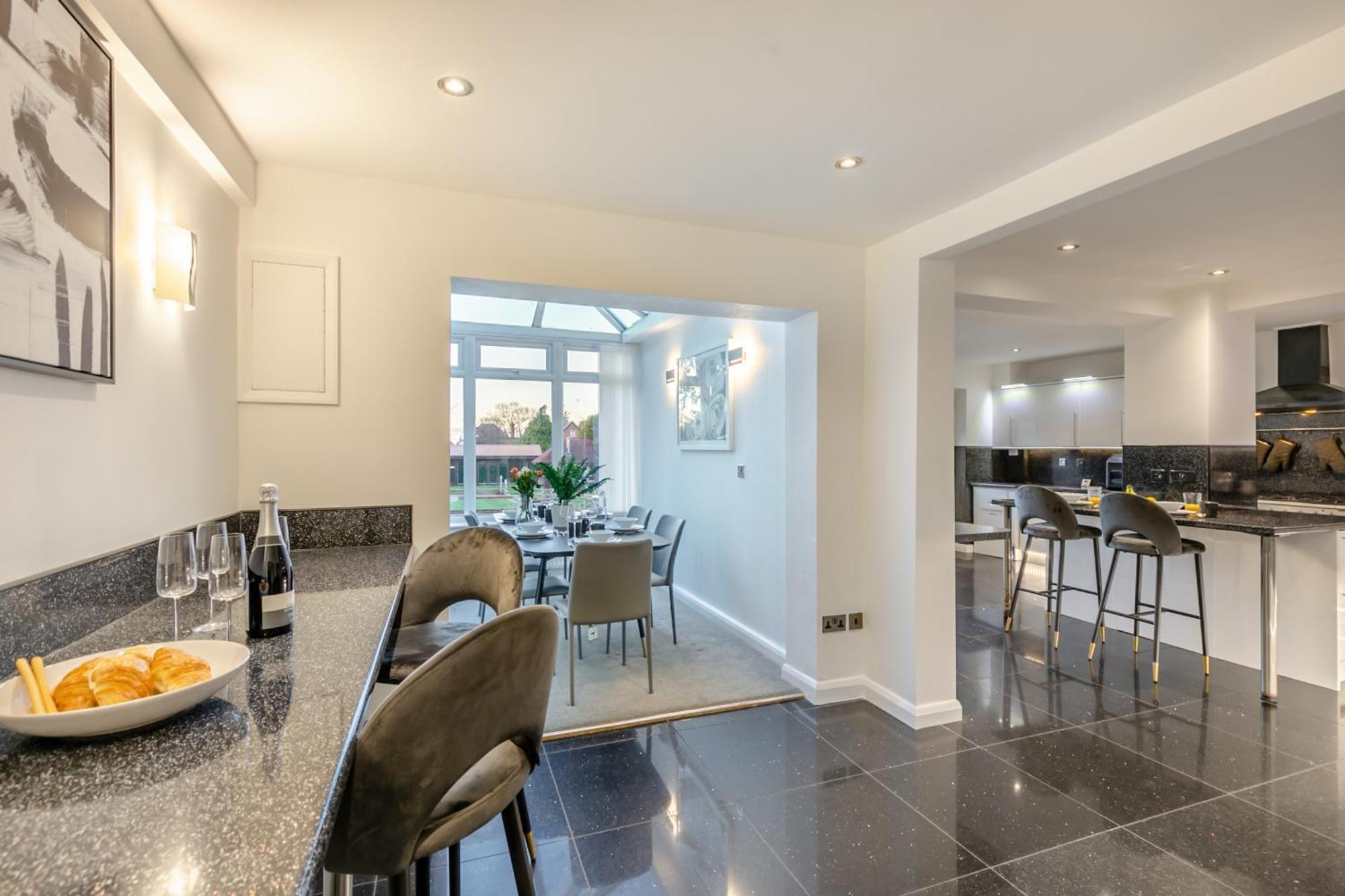 Robinswood House - A Beautiful Family Near The Cotswold Gloucester