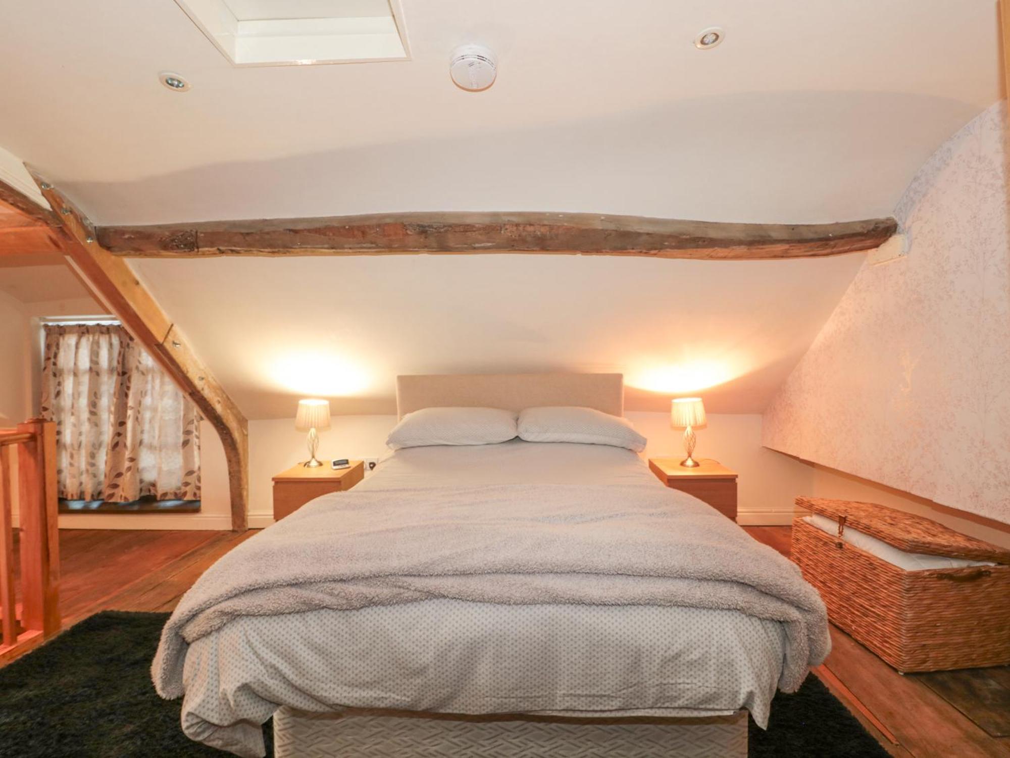 Wards Court 2 * Gloucester