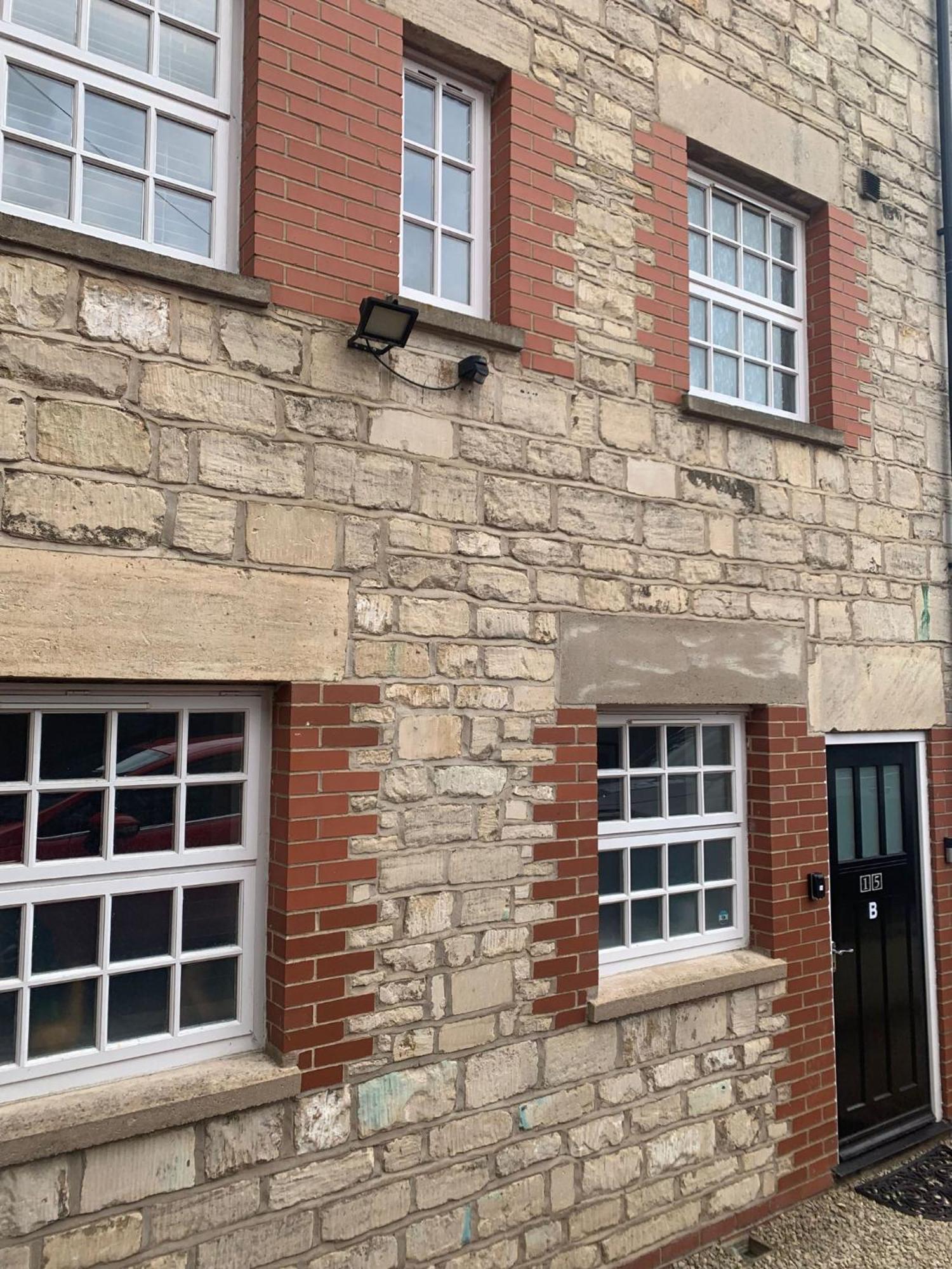Holiday home 1 Bed House, Free Parking, 15 Minutes From Cheltenham Races *