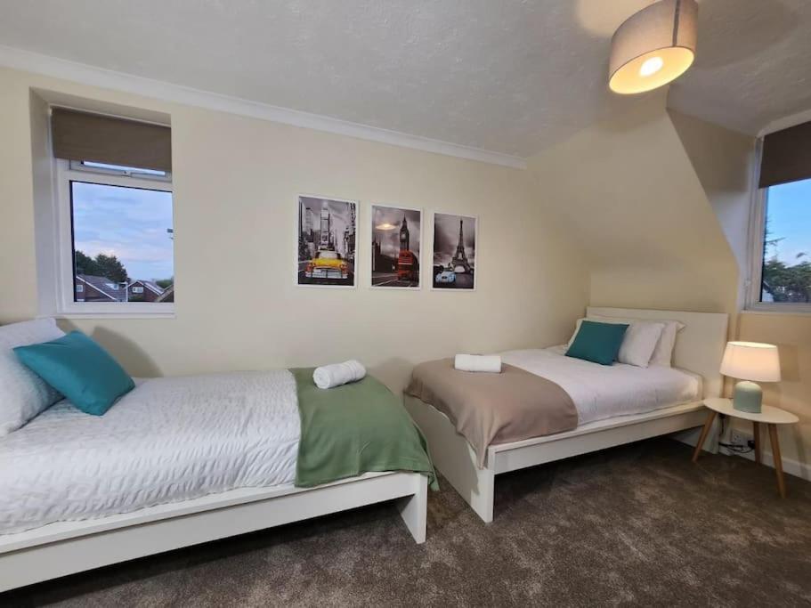 Gilpin 4bedroom Wifi, Parking, Netflix, Garden