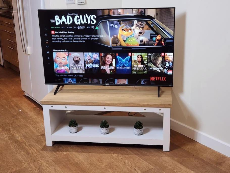 Gilpin 4bedroom Wifi, Parking, Netflix, Garden Nhà nghỉ Gloucester