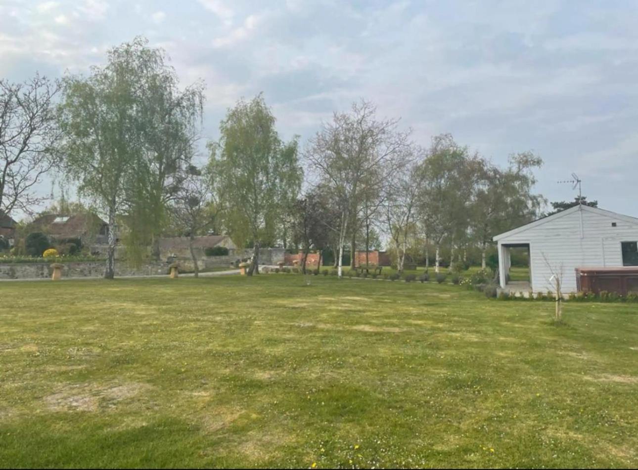 Orchard Retreat - Rural - Private Hot Tub! *
