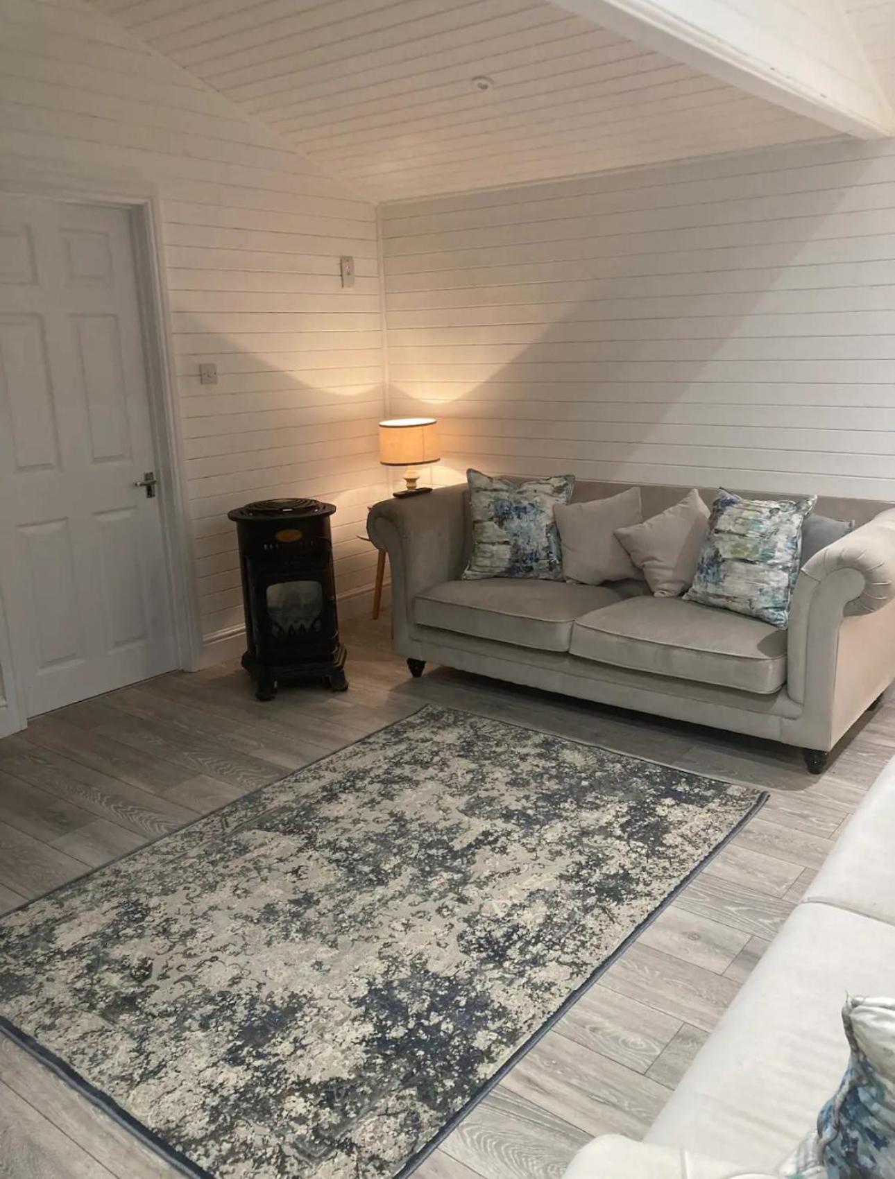 Holiday home Orchard Retreat - Rural - Private Hot Tub!
