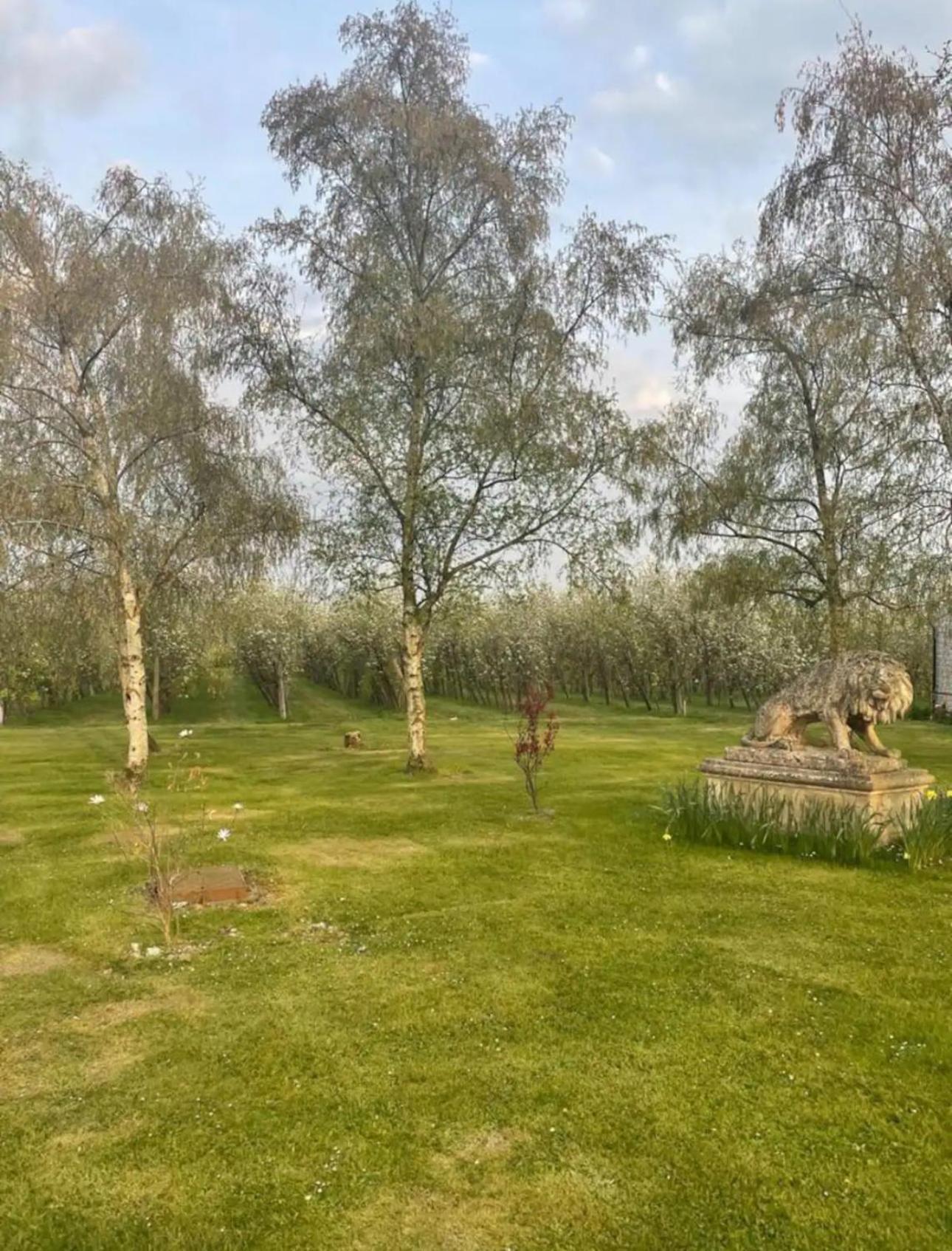 Orchard Retreat - Rural - Private Hot Tub! Holiday home Gloucester