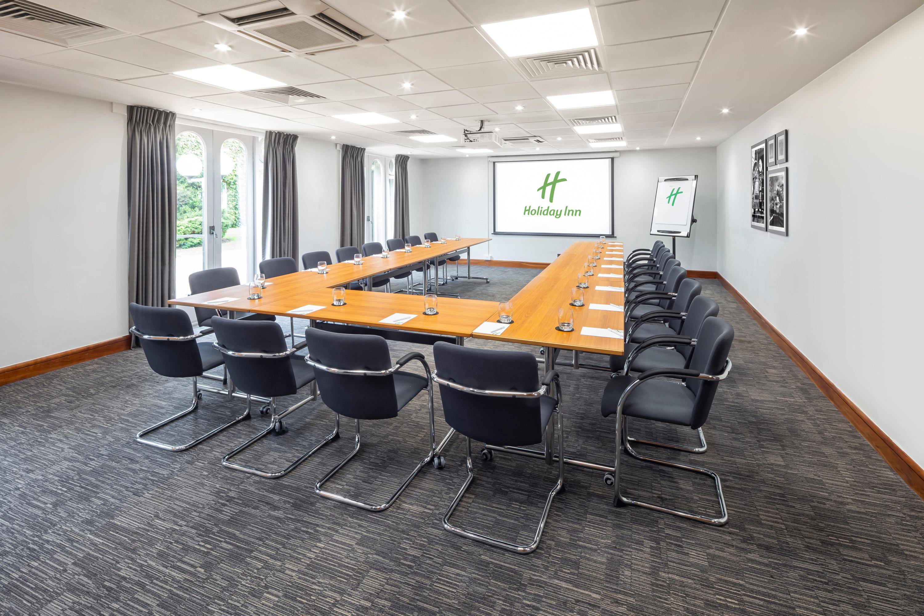- Cheltenham By Ihg Gloucester
