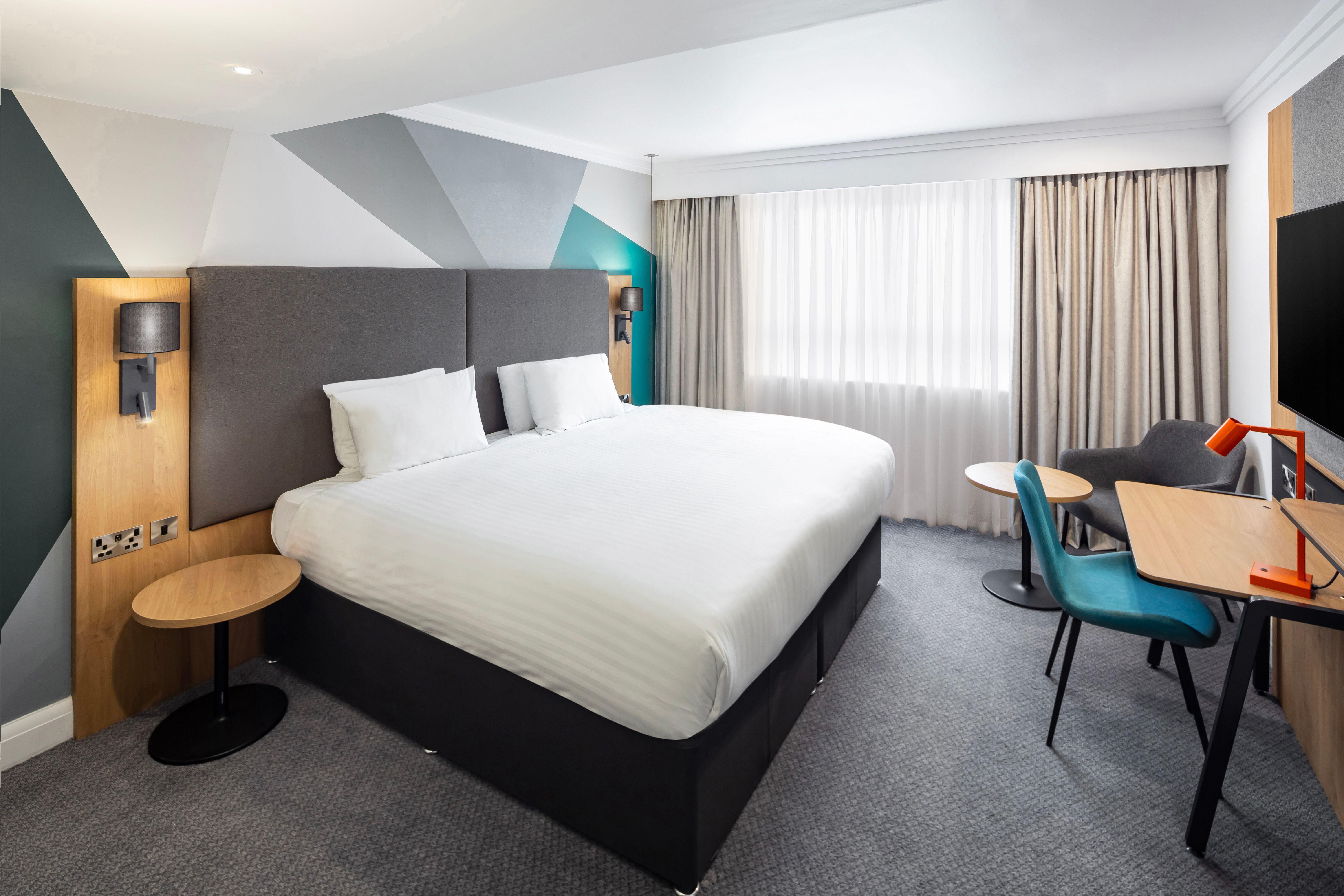 - Cheltenham By Ihg Gloucester