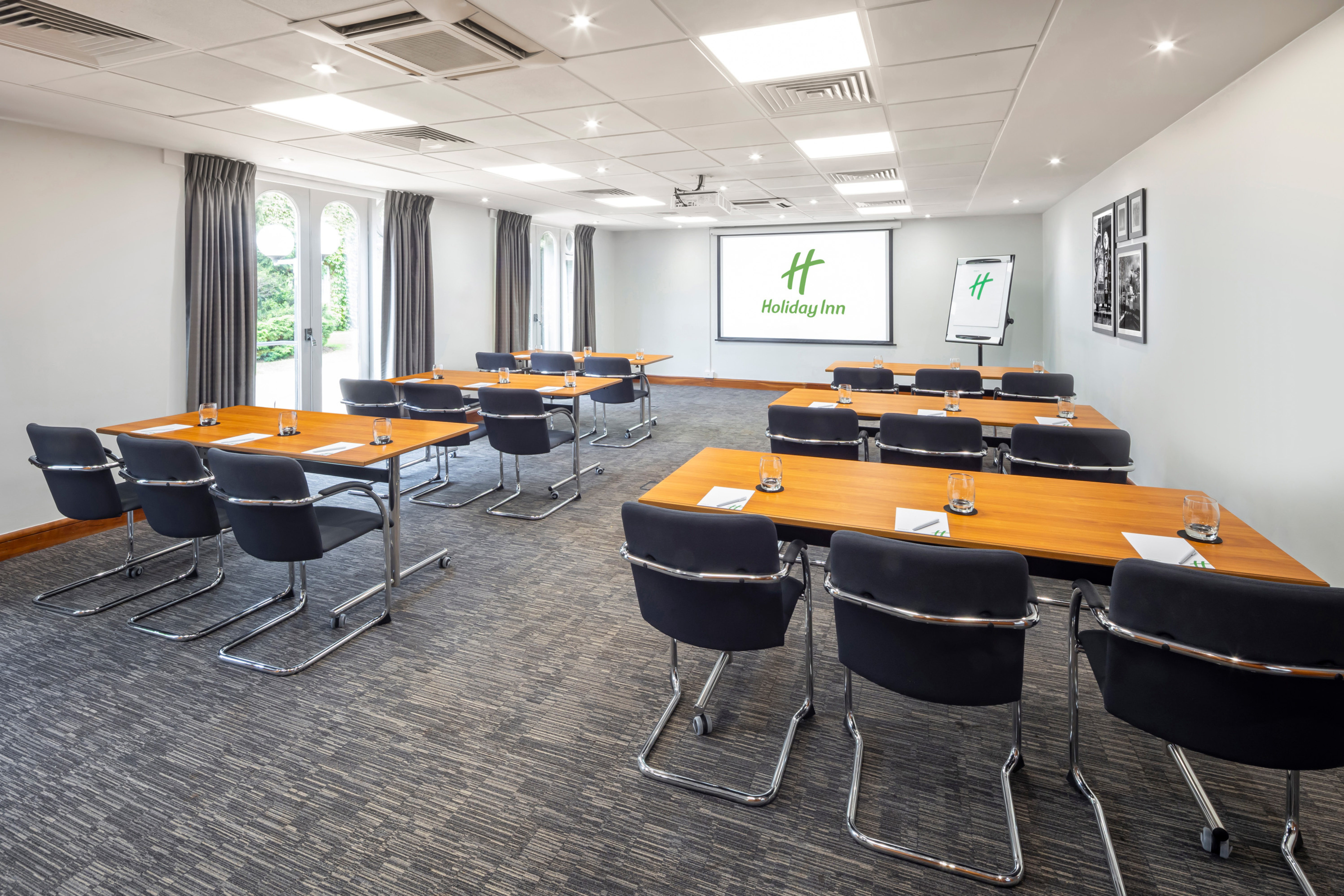 - Cheltenham By Ihg 4* Gloucester