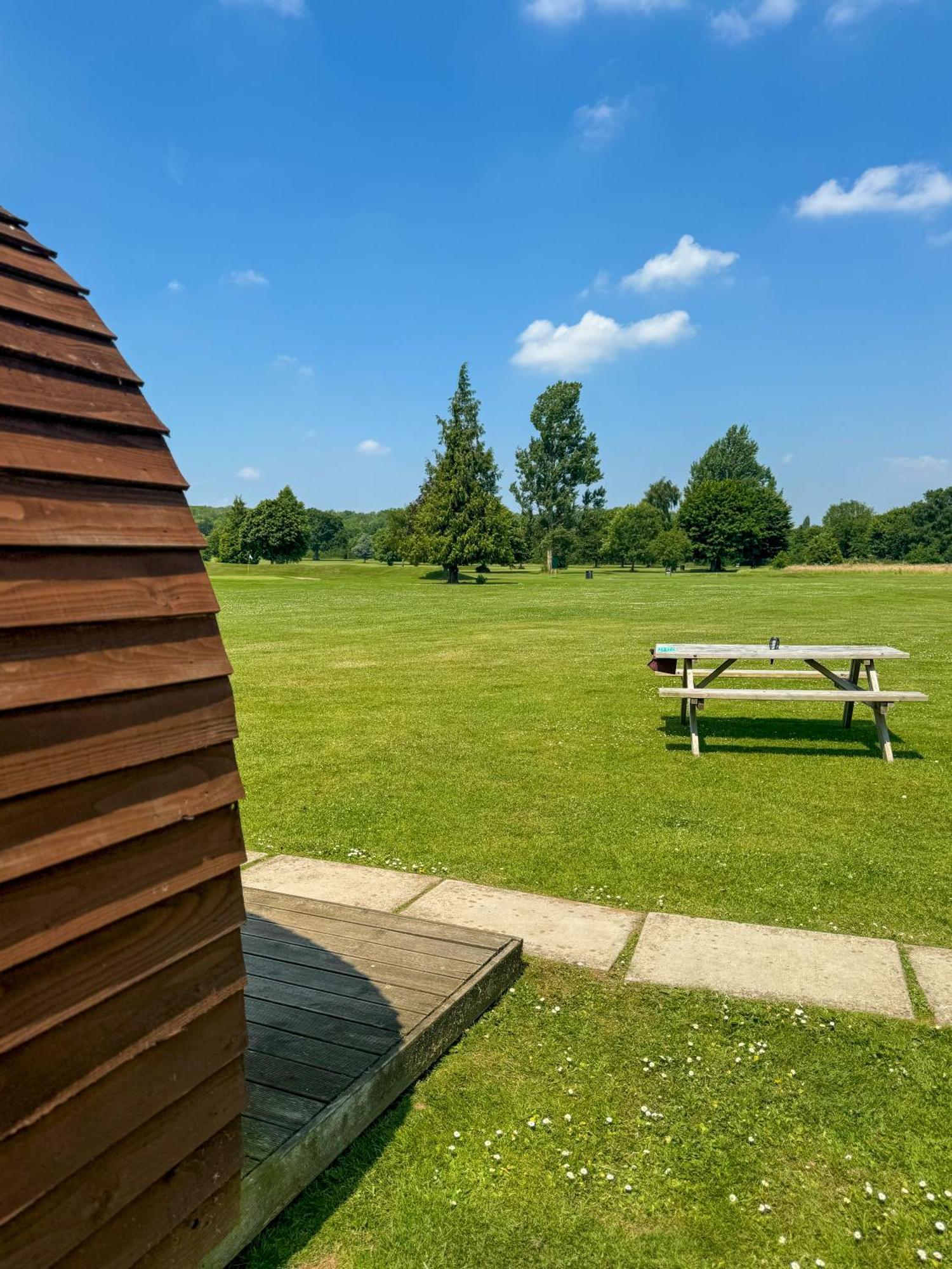 Rodway Hill Golf & Eco Pod 3*