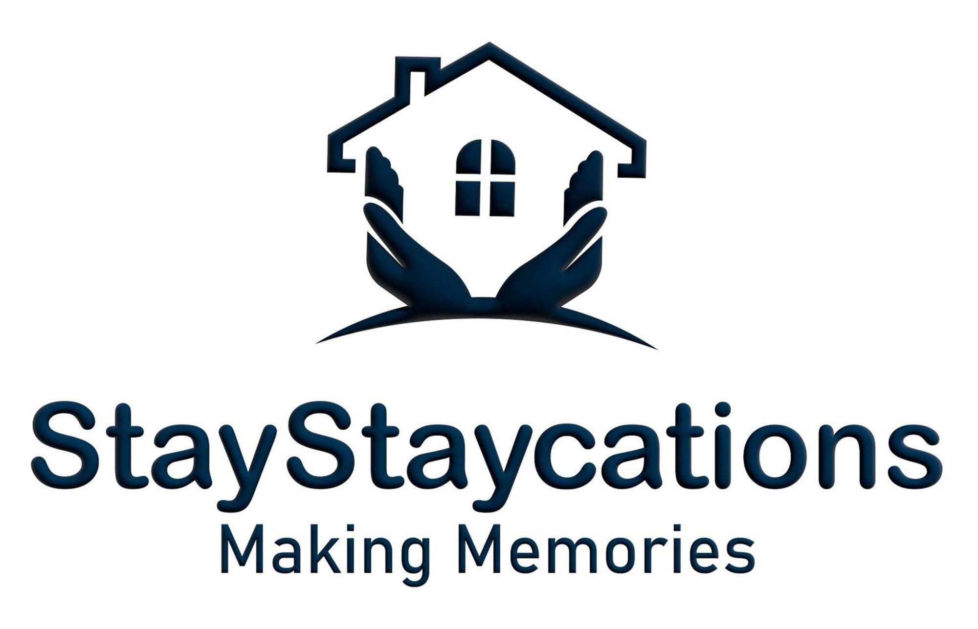 Tudor Delightful House By Staystaycations Nhà nghỉ *