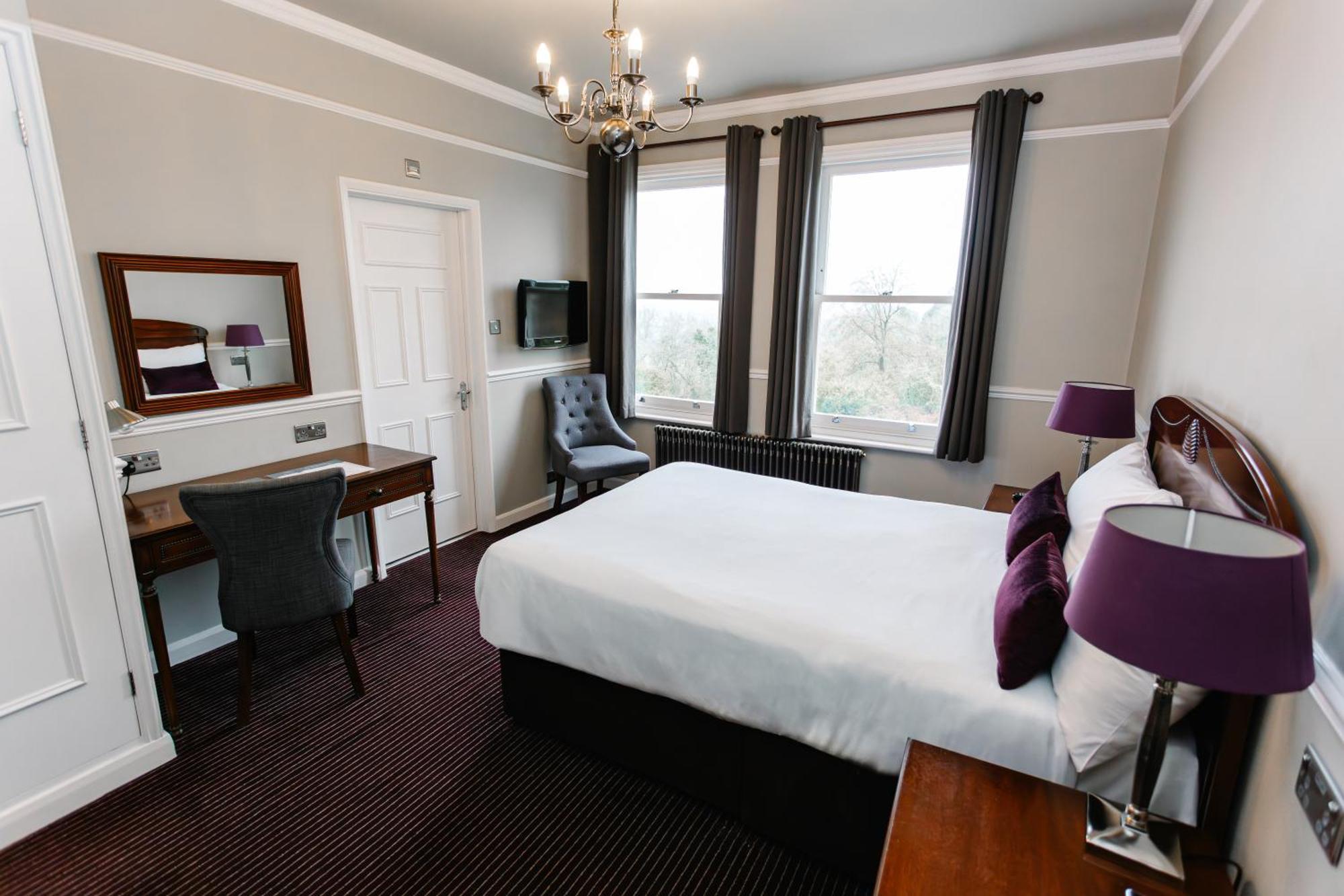 Hatton Court Hotel