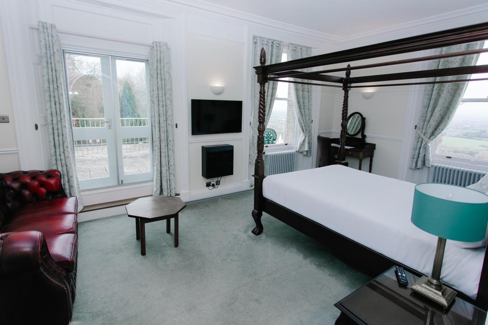 Hotel Hatton Court