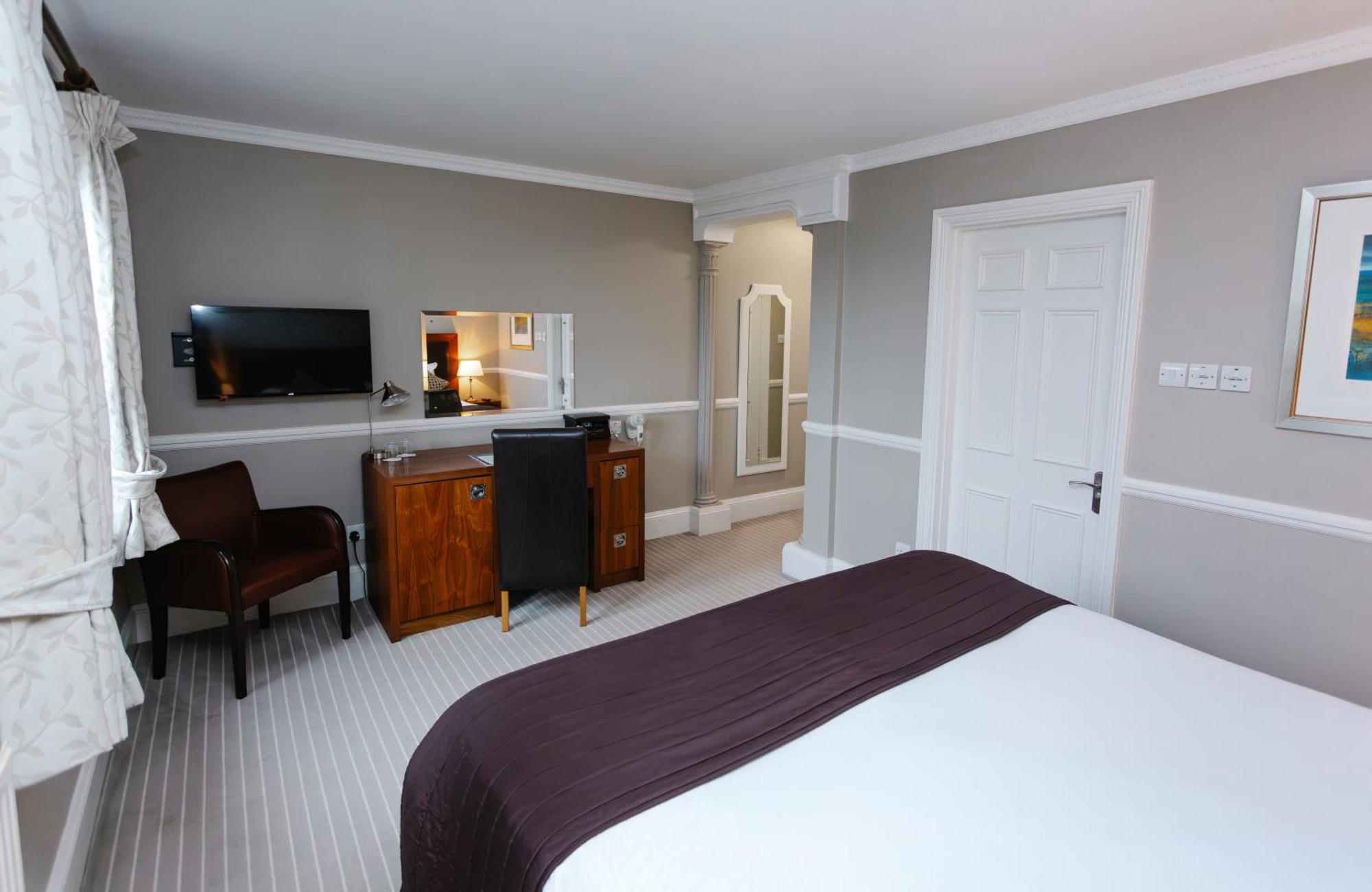 Hatton Court Hotel Gloucester