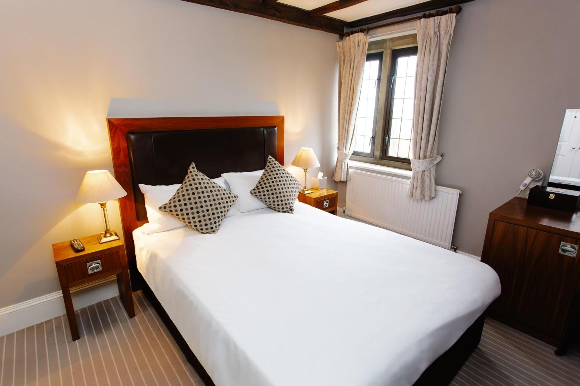 Hotel Hatton Court