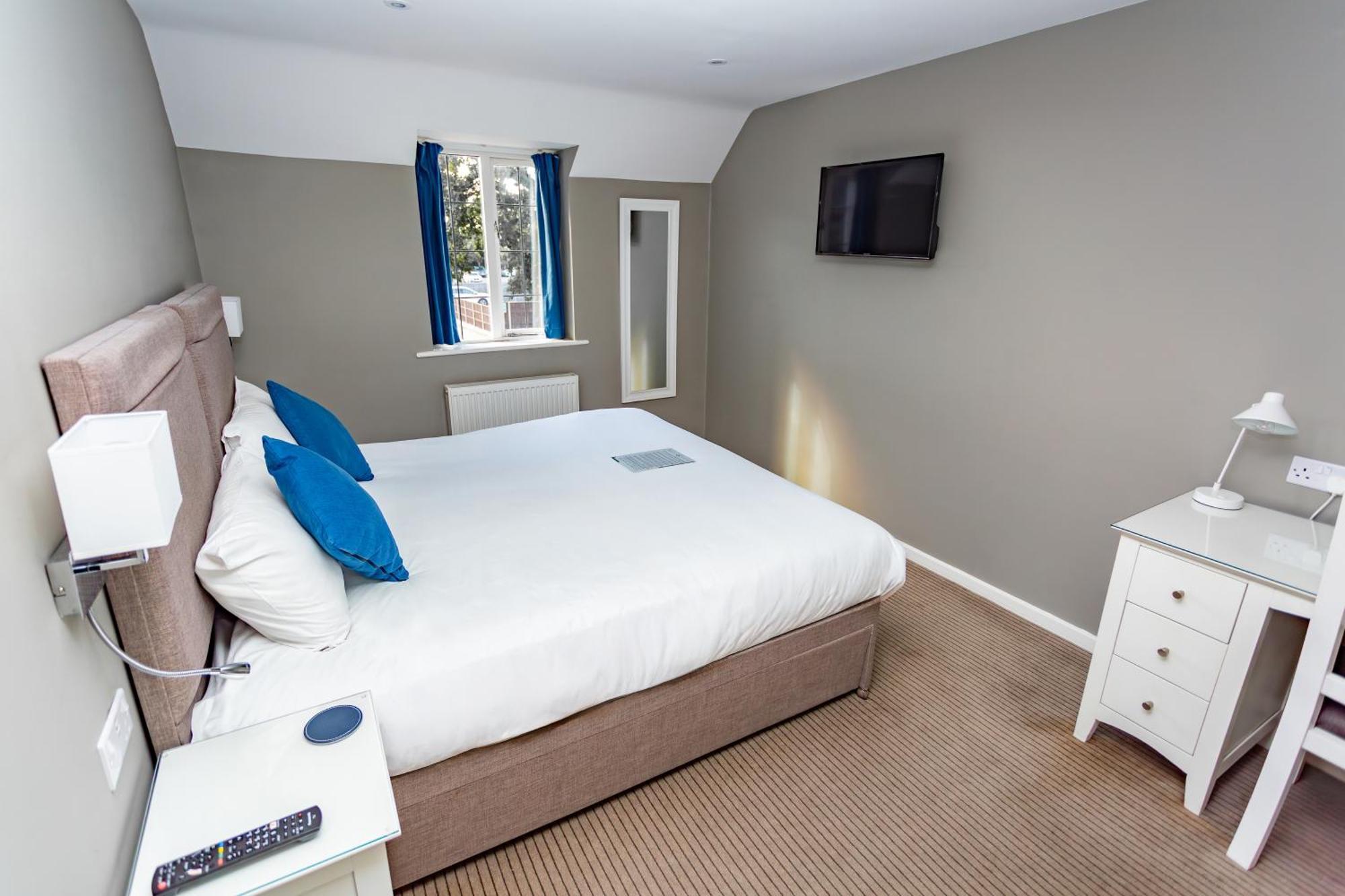 The Thatch 3* Gloucester