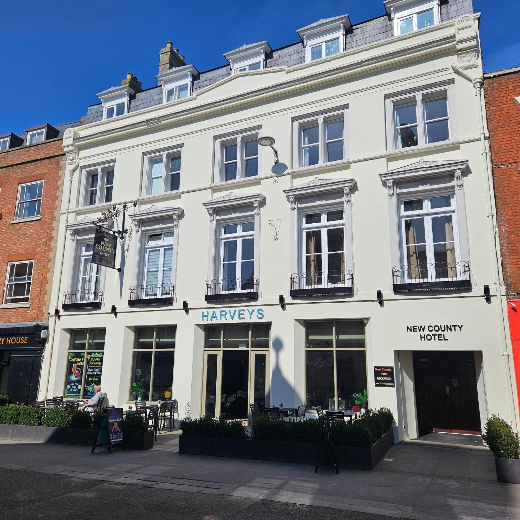 New County & Serviced By Roomsbooked 3* Gloucester