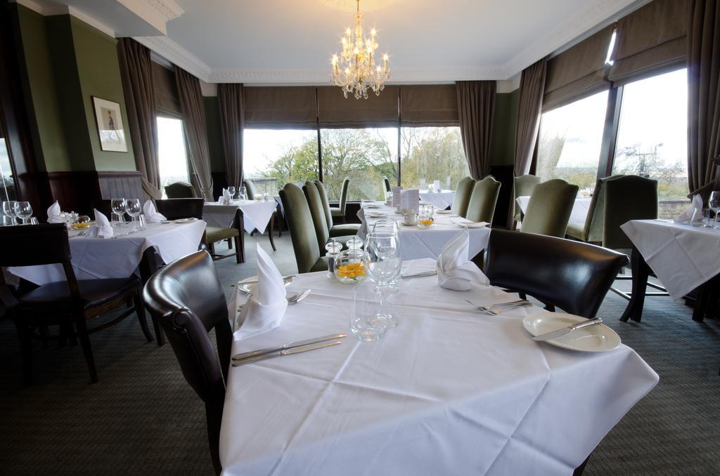 Hotel Hatton Court