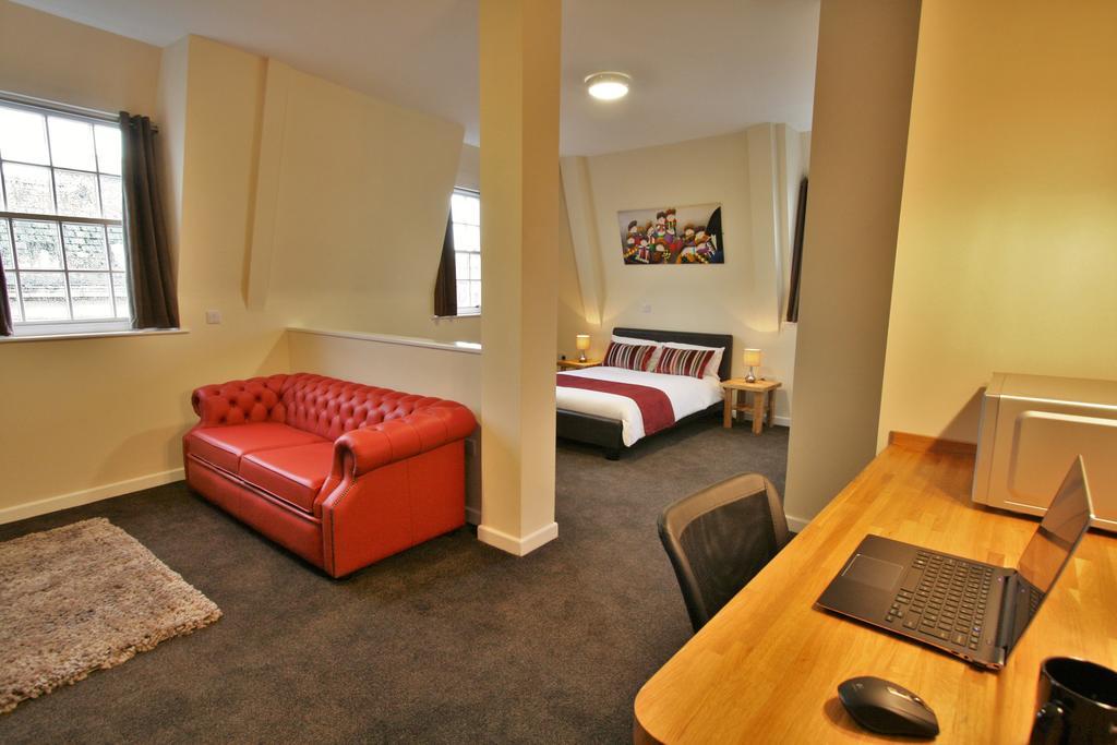 Hotel Central By Roomsbooked 3*