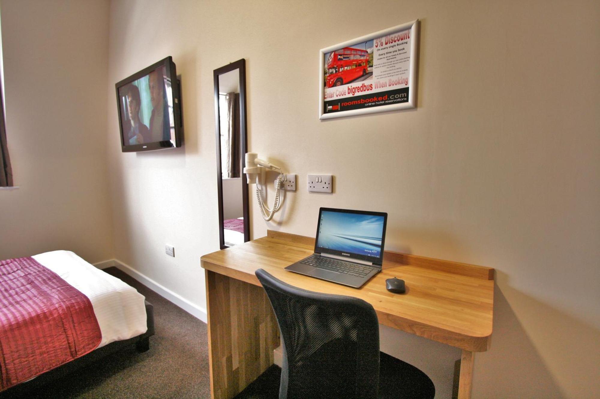 Central By Roomsbooked Hotel 3*