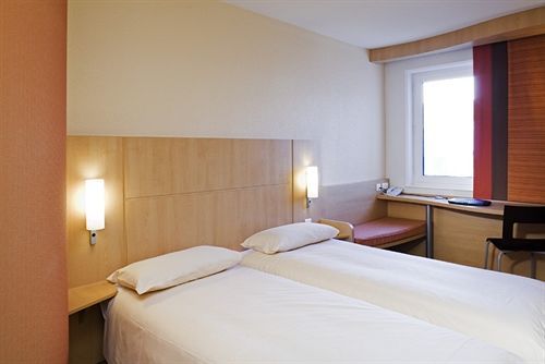 Ibis 3*