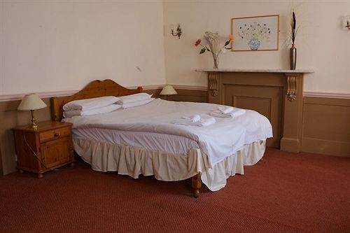 The New By Roomsbooked 3* Gloucester