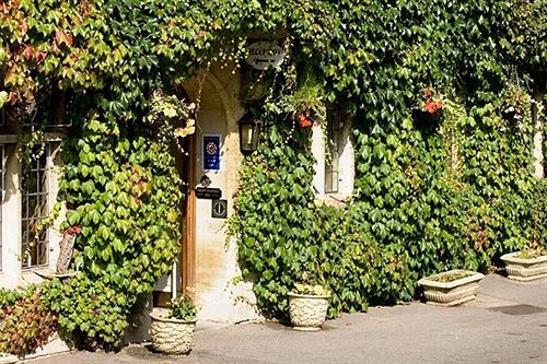 Hatton Court 4* Gloucester