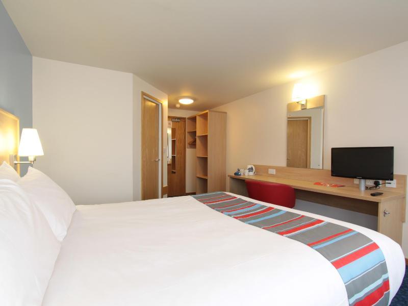 Travelodge Stonehouse 3* Gloucester