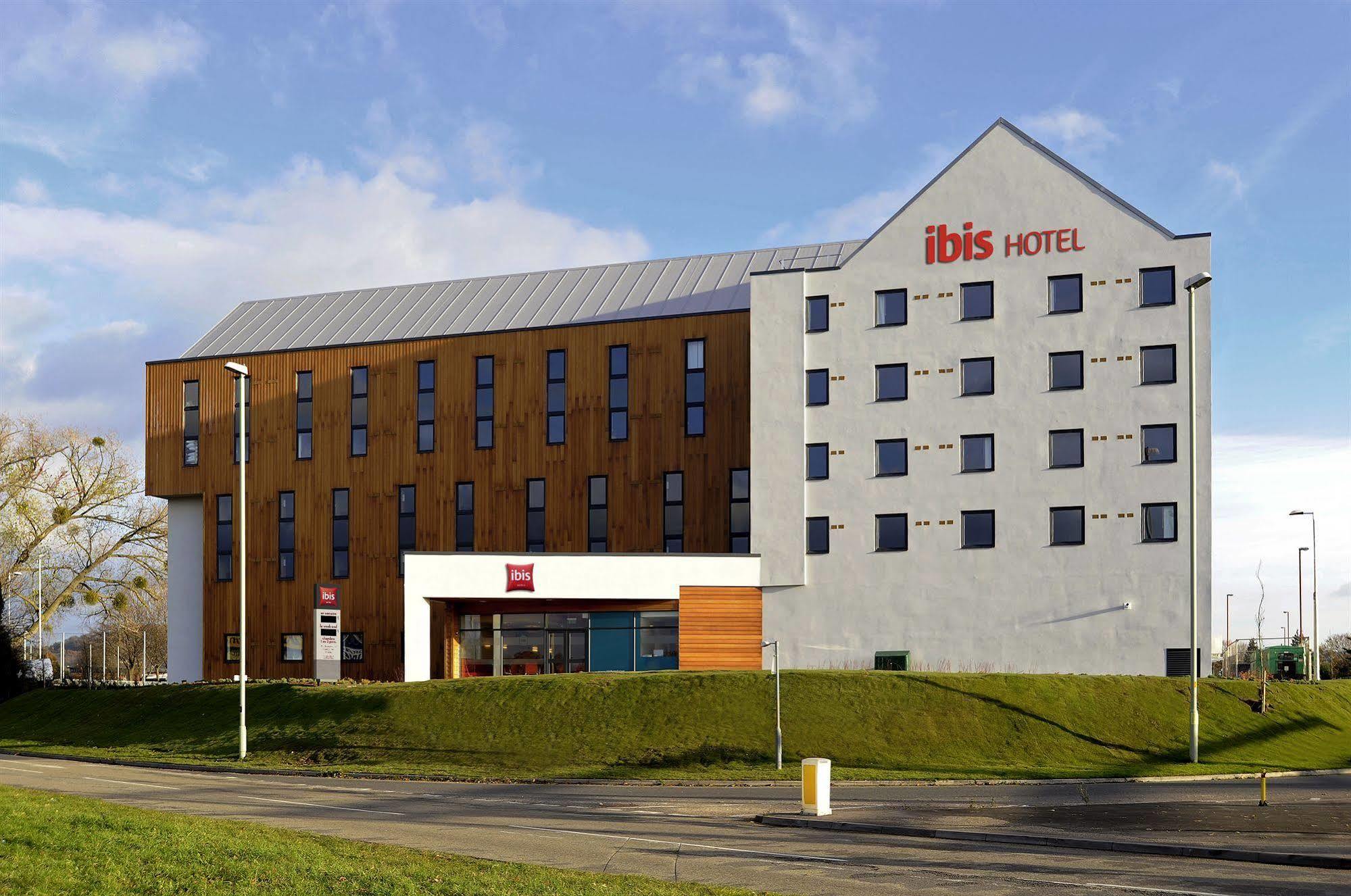 Ibis 3*