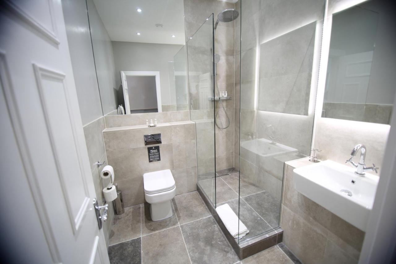 Hatton Court 4*