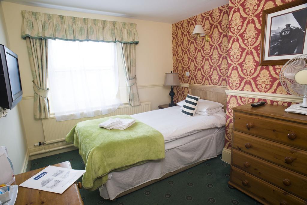 Inn Station 3*