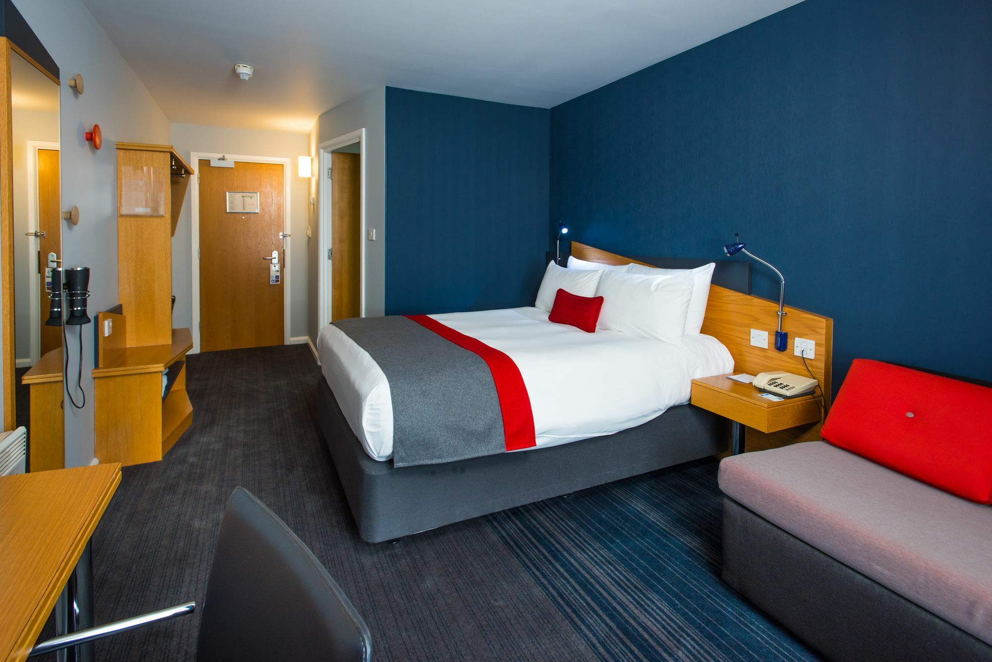 Express - South By Ihg 3* Gloucester