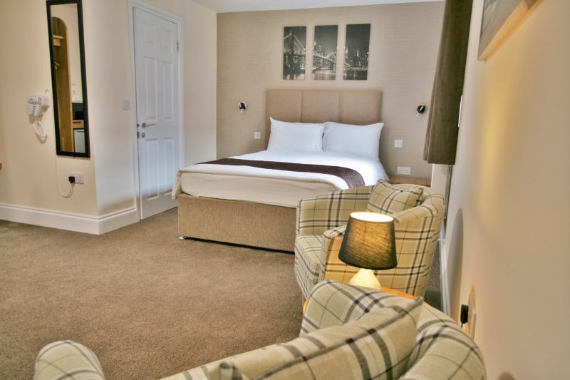 New County & Serviced By Roomsbooked Hotel Gloucester