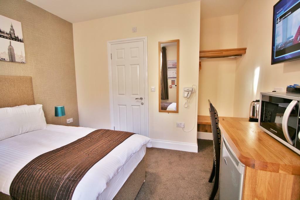 New County & Serviced By Roomsbooked 3*