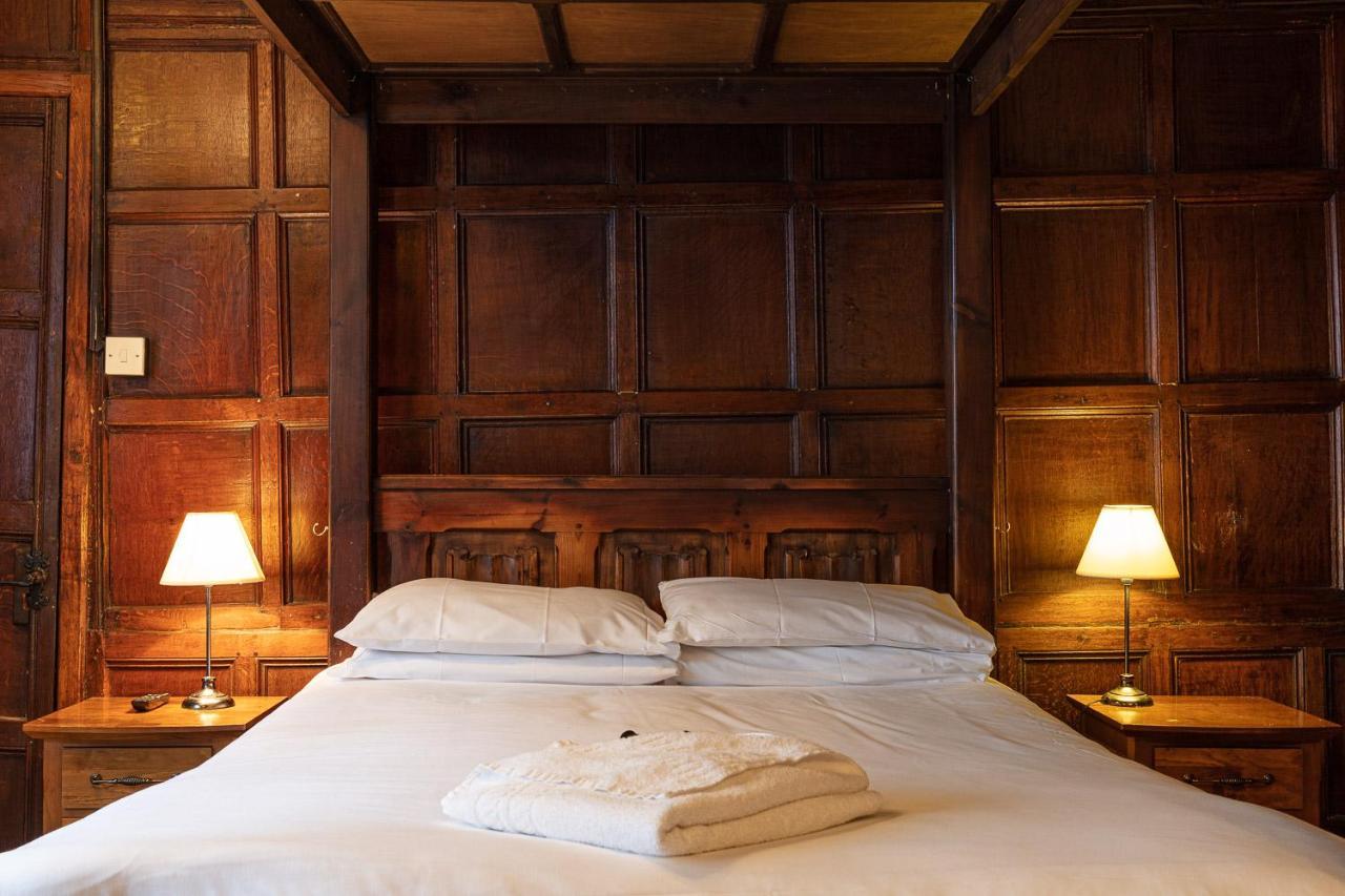 The New By Roomsbooked