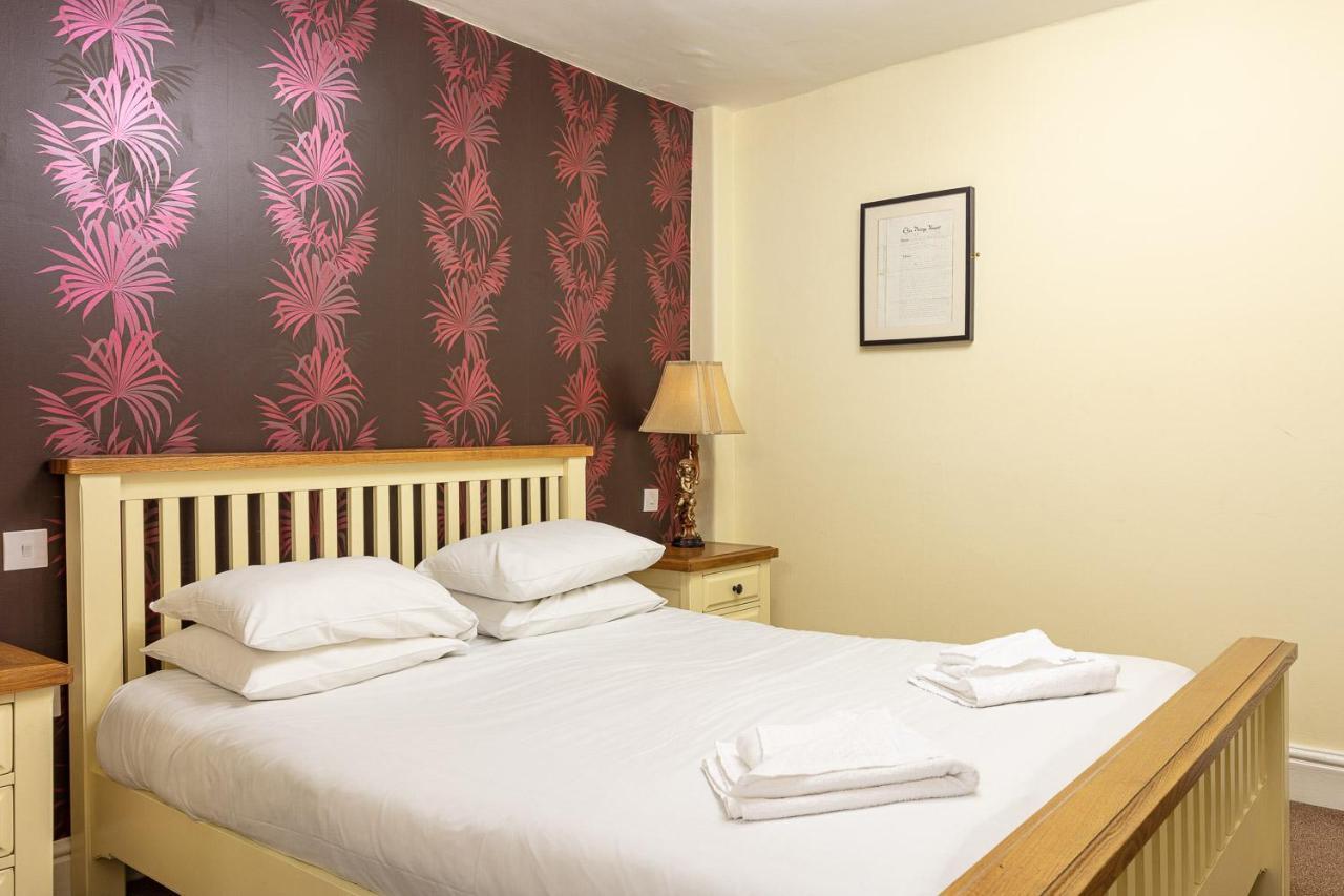 The New By Roomsbooked Hotel Gloucester